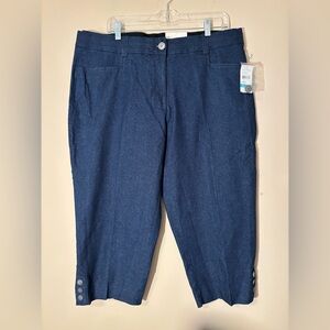 Studio Works Navy Capris with Button Detail
